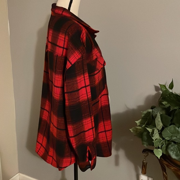 NO BOUNDARIES RED FLANNEL - Picture 3 of 7
